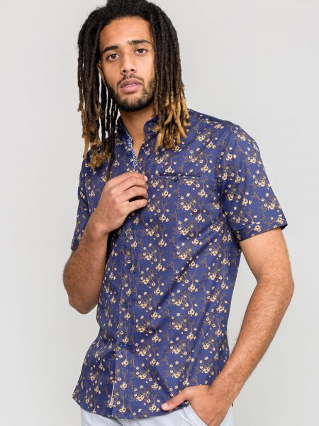 KINGSTON-D555 S/S Floral Ao Print Shirt With Hidden Button Down Collar & Pocket